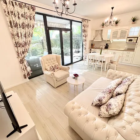 Atlantis Homes 2 Villa *