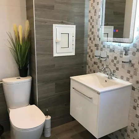 Villa Atlantis Homes 2 *